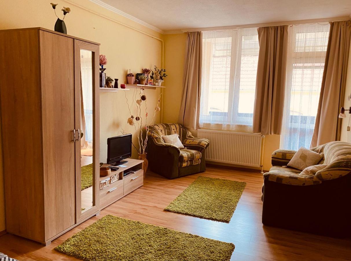 Victoria Apartman Eger Esterno foto